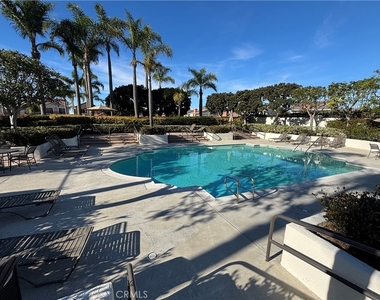 75 Palm Beach Court - Photo Thumbnail 47