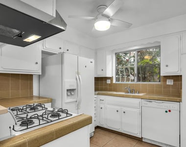 848 15th Street - Photo Thumbnail 10