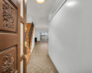 848 15th Street - Photo Thumbnail 2