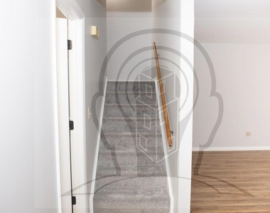 608 N Lake Shore Dr - Photo Thumbnail 9