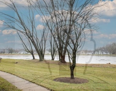 608 N Lake Shore Dr - Photo Thumbnail 18