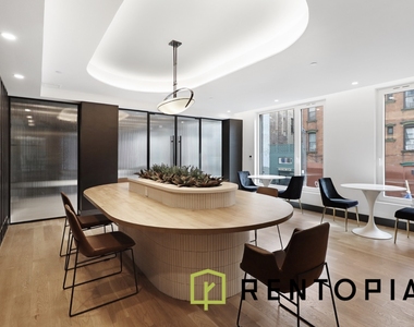 228 Berry Street - Photo Thumbnail 11