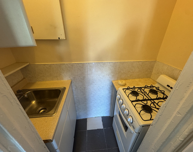 41 Halsey Street - Photo Thumbnail 2