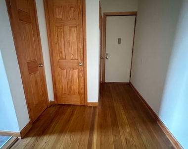 1662 Cropsey Avenue - Photo Thumbnail 5