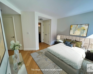 East 54 Street - Photo Thumbnail 4