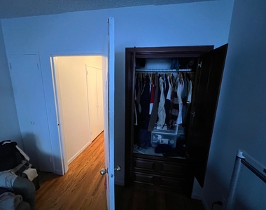 343 West 51st Street - Photo Thumbnail 10