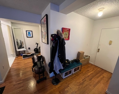 343 West 51st Street - Photo Thumbnail 8