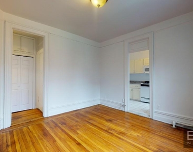 West 11th Street - Photo Thumbnail 3