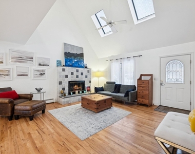 12 Hildreth Road - Photo Thumbnail 1