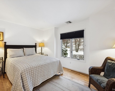 12 Hildreth Road - Photo Thumbnail 8