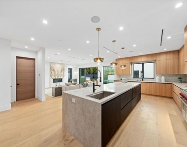 1801 S Bedford Street - Photo Thumbnail 18