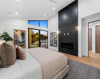 1801 S Bedford Street - Photo Thumbnail 25