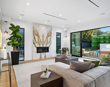 1801 S Bedford Street - Photo Thumbnail 13
