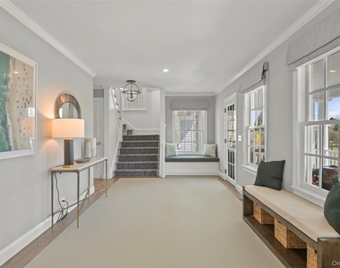 245 Oneck Lane - Photo Thumbnail 3