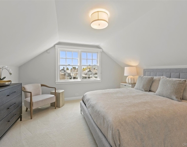 245 Oneck Lane - Photo Thumbnail 22