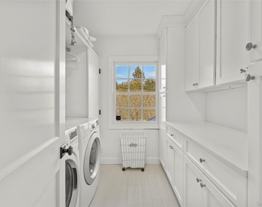 245 Oneck Lane - Photo Thumbnail 14