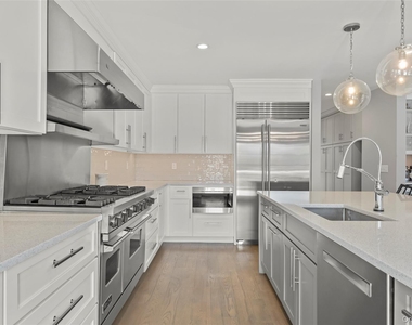245 Oneck Lane - Photo Thumbnail 10