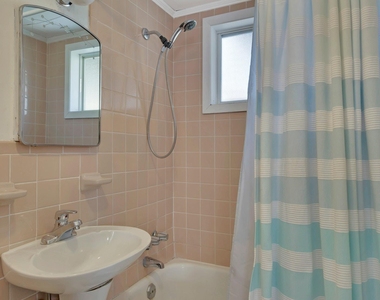 11 Oakhurst Road - Photo Thumbnail 12