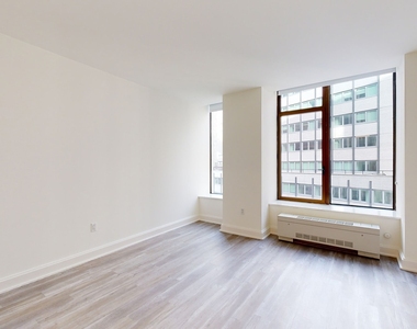 10 Hanover Square - Photo Thumbnail 2