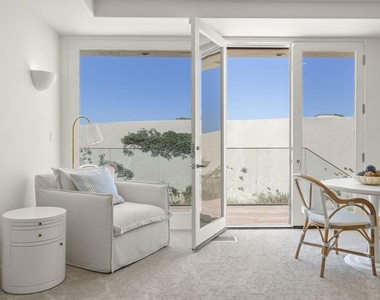 1571 Mandalay Beach Road - Photo Thumbnail 1