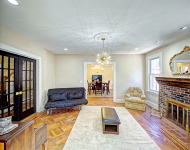 794 Lake Street - Photo Thumbnail 11