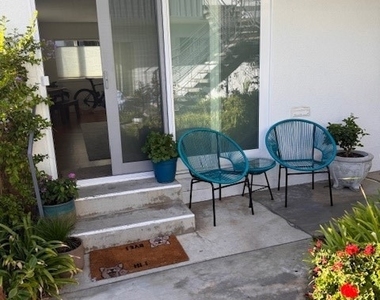 1594 Via Capri - Photo Thumbnail 21