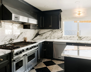 9809 Beeson Drive - Photo Thumbnail 14
