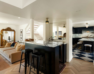 9809 Beeson Drive - Photo Thumbnail 9