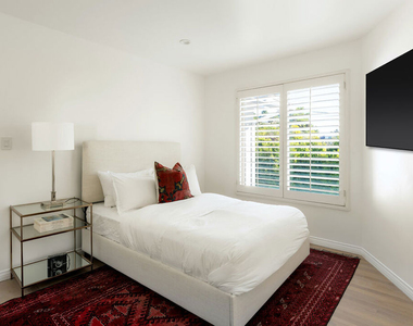 9809 Beeson Drive - Photo Thumbnail 22