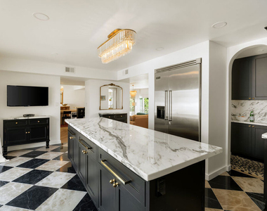 9809 Beeson Drive - Photo Thumbnail 13