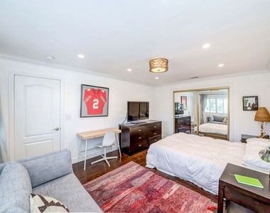 3461 2nd Avenue - Photo Thumbnail 11