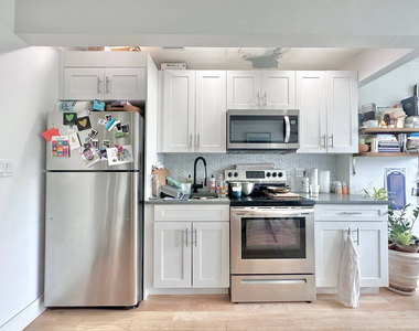 802 Lafayette Avenue - Photo Thumbnail 1