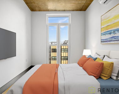 340 Evergreen Avenue - Photo Thumbnail 2