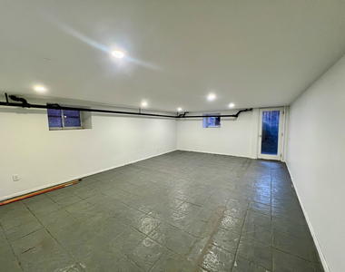 115 Carlton Avenue - Photo Thumbnail 8