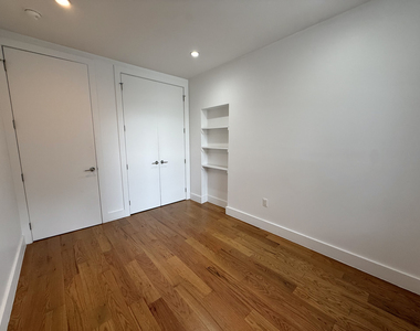 115 Carlton Avenue - Photo Thumbnail 5