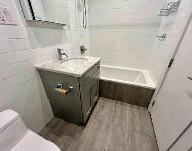115 Carlton Avenue - Photo Thumbnail 6