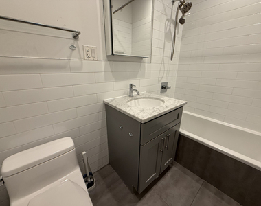 115 Carlton Avenue - Photo Thumbnail 8