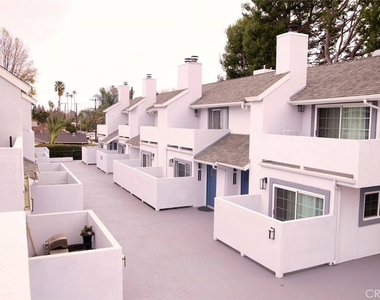 7310 Balboa Boulevard - Photo Thumbnail 58