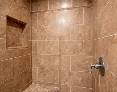 7310 Balboa Boulevard - Photo Thumbnail 30