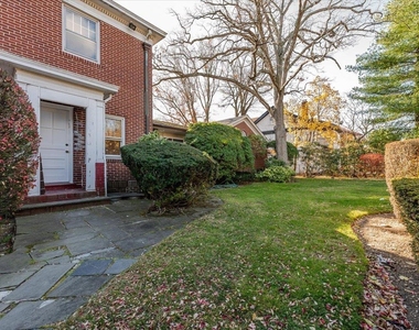 896 Central Avenue - Photo Thumbnail 18