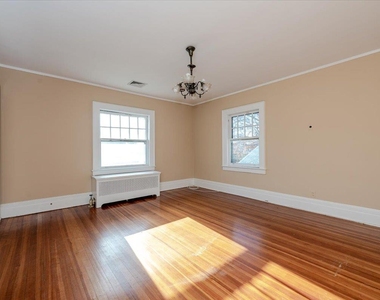 896 Central Avenue - Photo Thumbnail 12