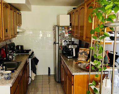 690 Leonard Street - Photo Thumbnail 3