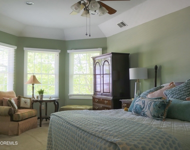 165 Osborne Avenue - Photo Thumbnail 13