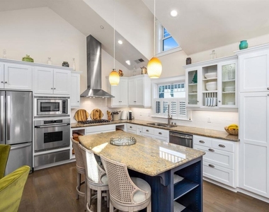 746 G Ave - Photo Thumbnail 15