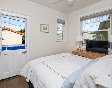 746 G Ave - Photo Thumbnail 24
