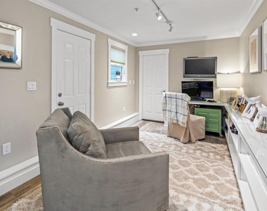 746 G Ave - Photo Thumbnail 7