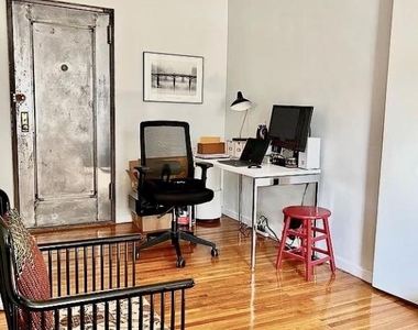 675 Academy Street - Photo Thumbnail 2