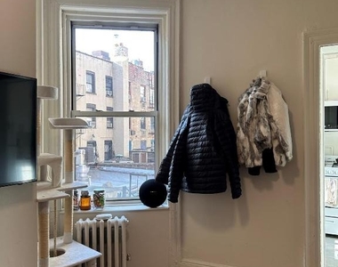 346 E 20th Street - Photo Thumbnail 3