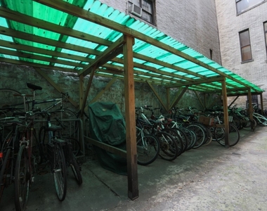 304 W 92nd Street - Photo Thumbnail 3