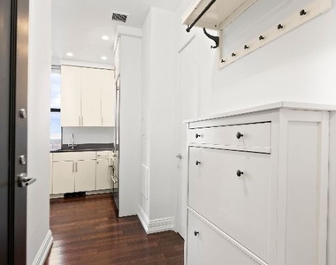 1 Hanson Place - Photo Thumbnail 5